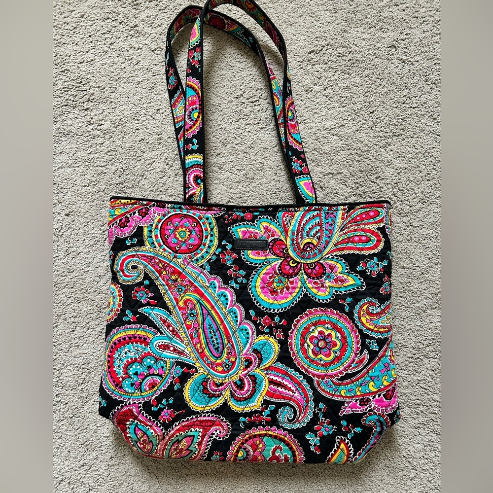 Like new Vera Bradley tote